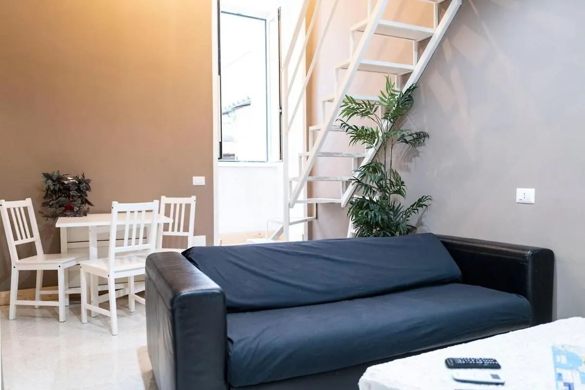 Apartment Safari'S Home Materdei Naples