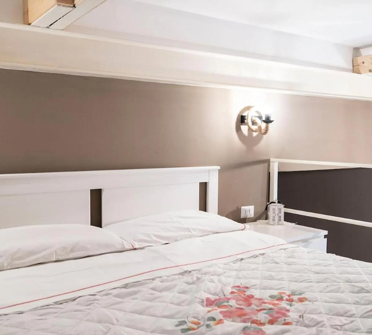 Safari'S Home Materdei Naples 0*,  Italy