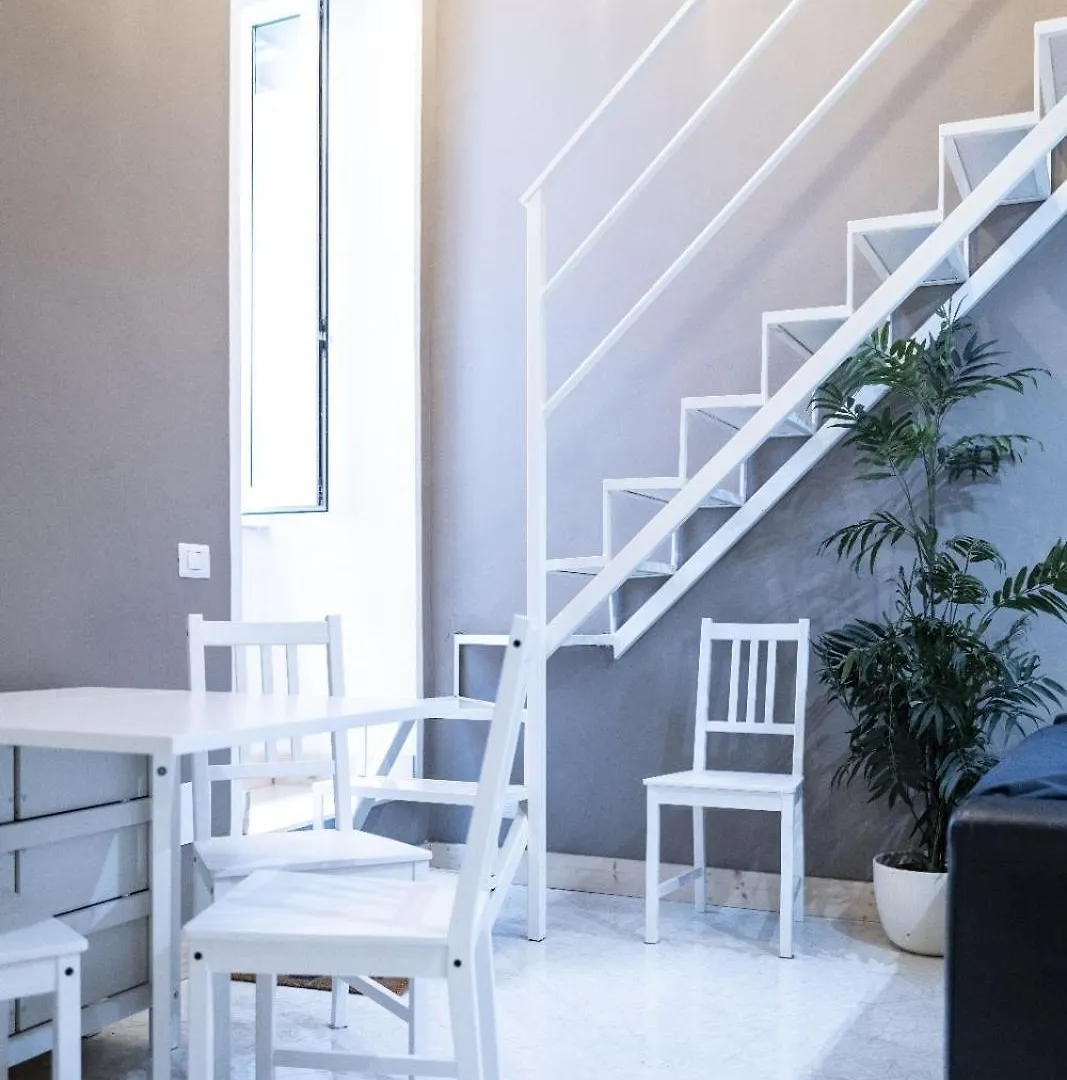 Apartment Safari'S Home Materdei Naples